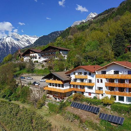 Residence Vellauerhof Algund Buitenkant foto